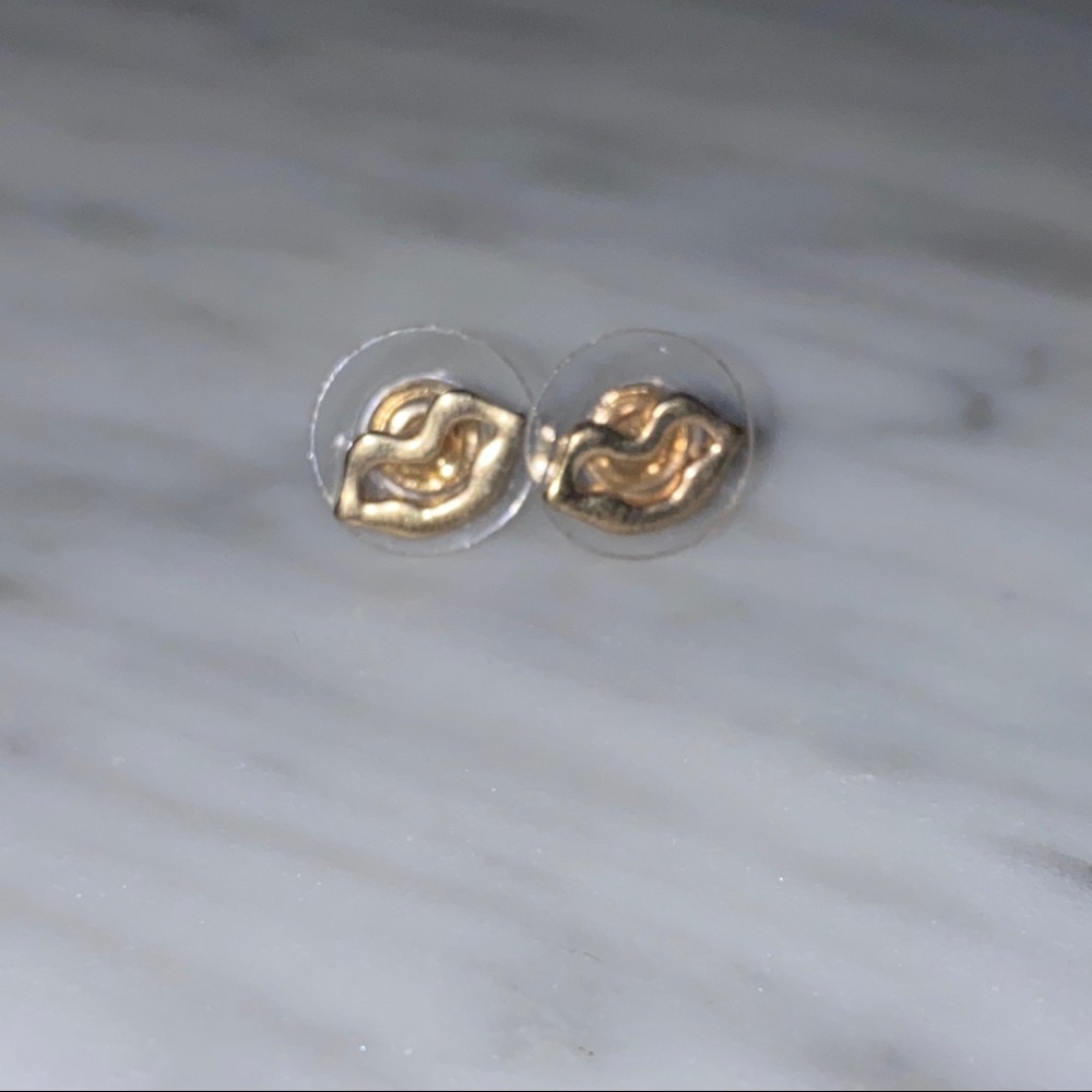 Bundle of three gold stud earrings - Picture 2 of 5